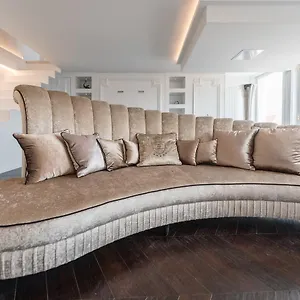 enzo-capo-luxury-apartments-vaci.inbudapesthotels.com/